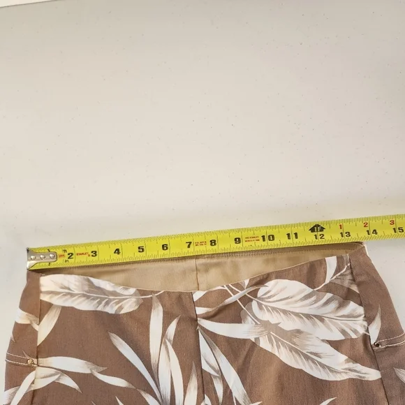 Joseph Ribkoff Palm Pull On Stretchy Capri Pants Brown Neutral Summer Size 8 - Picture 9 of 12